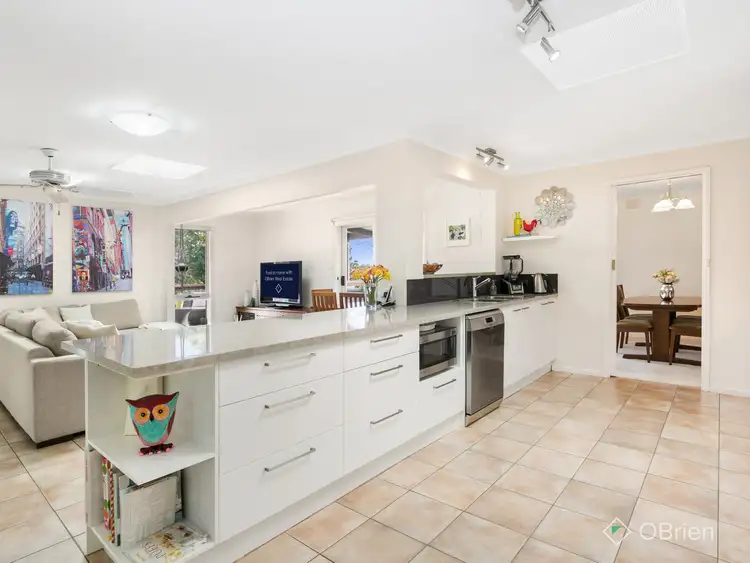 Fourth view of Homely house listing, 2 Guildford Close, Frankston VIC 3199