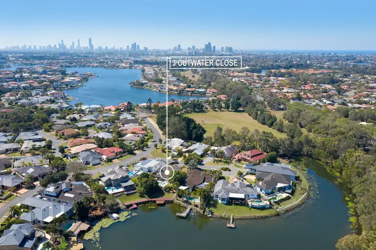 3 Cutwater Close, Clear Island Waters QLD 4226