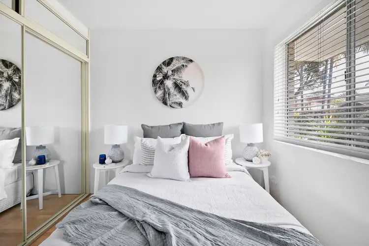 Third view of Homely apartment listing, 1/15 Ocean View Road, Freshwater NSW 2096