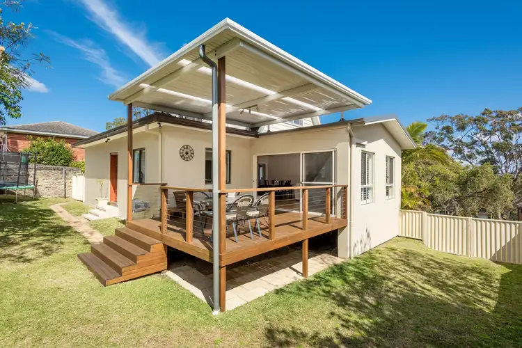 Second view of Homely house listing, 7 Lincoln Crescent, Bonnet Bay NSW 2226