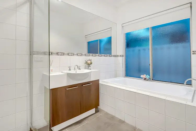 Sixth view of Homely house listing, 22 Berrima Close, Craigieburn VIC 3064