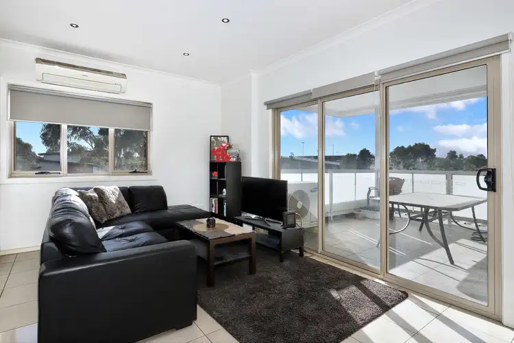 Fifth view of Homely apartment listing, 1/198 Newbury Boulevard, Craigieburn VIC 3064