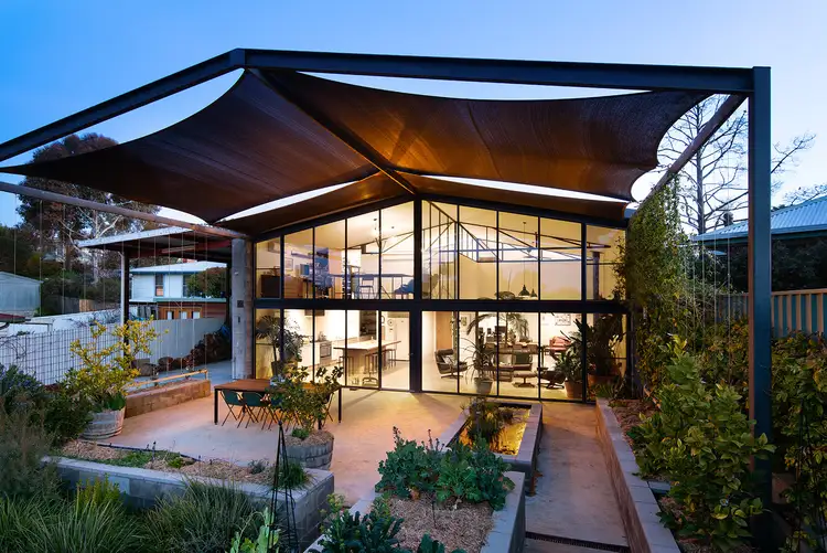 16 Etty Street, Castlemaine VIC 3450