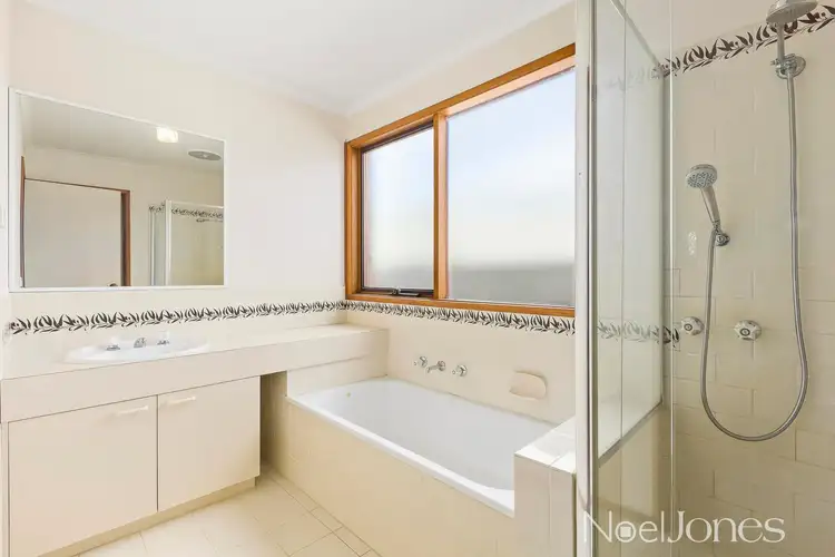 Fifth view of Homely unit listing, 2/11 Queens Parade, Glen Iris VIC 3146