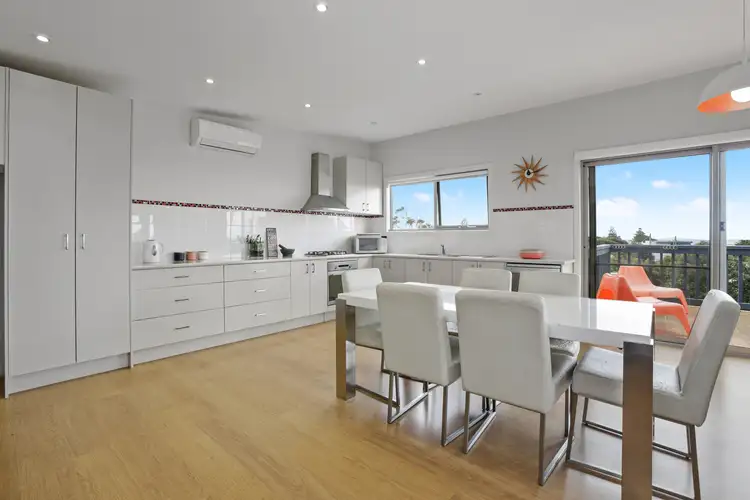 1/22 Gambier Street, Apollo Bay VIC 3233