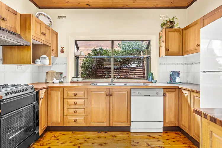 Fifth view of Homely house listing, 22 Eastern Avenue, Mangerton NSW 2500