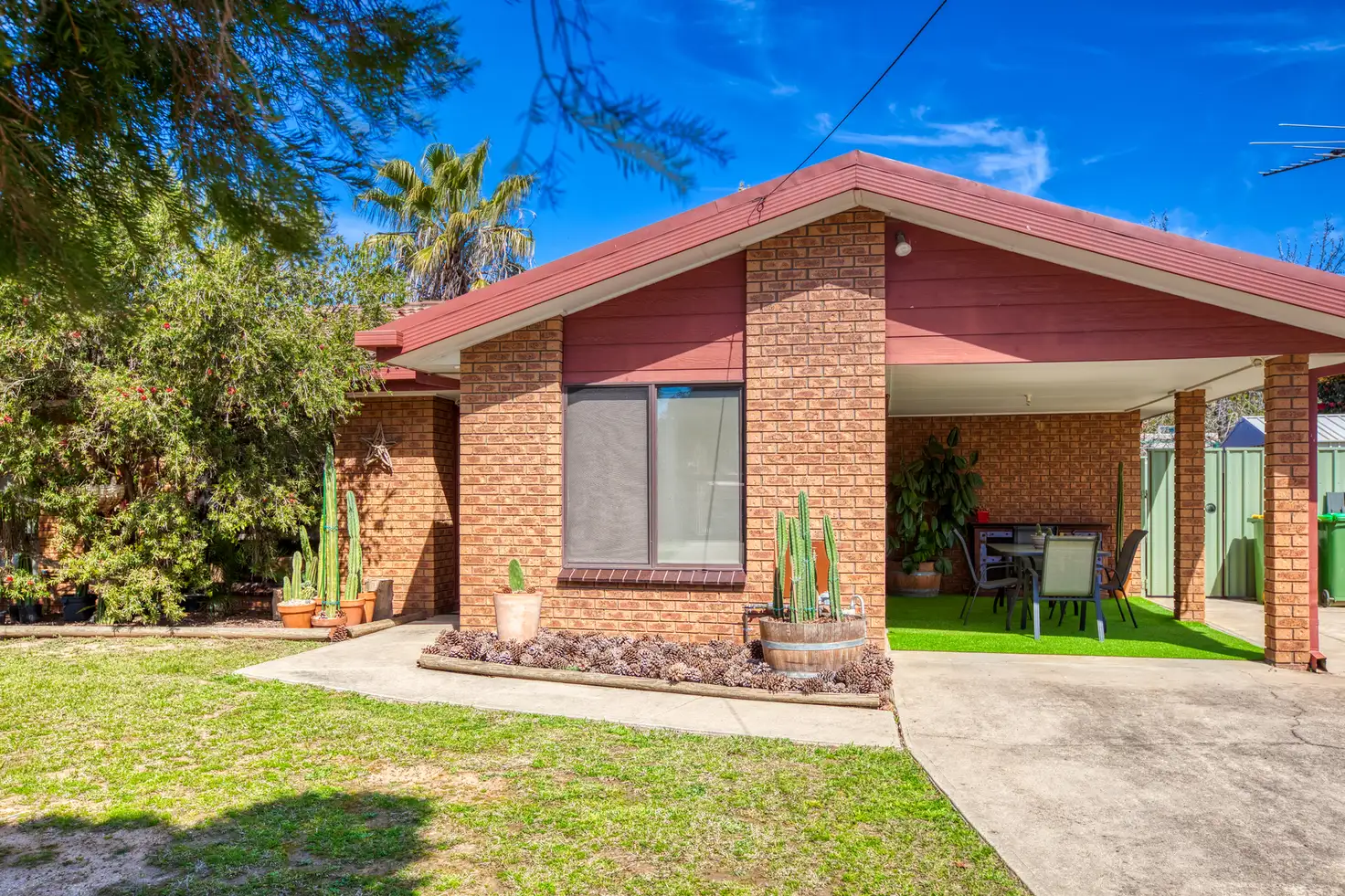 Main view of Homely unit listing, 2/21 Emerald Avenue, Wodonga VIC 3690
