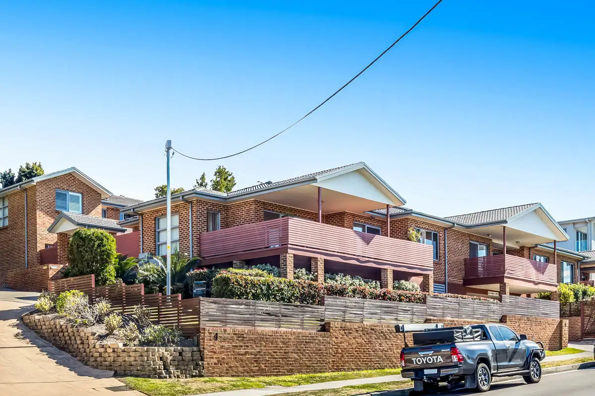 Main view of Homely townhouse listing, 1/4 Kembla Street, Balgownie NSW 2519
