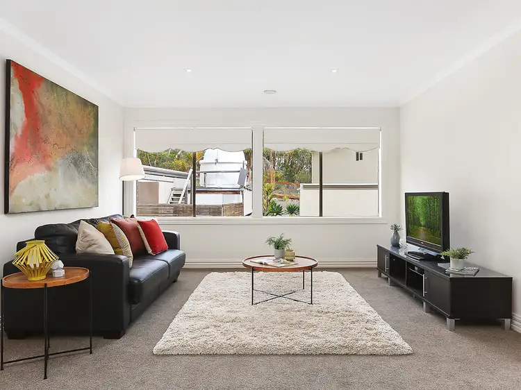 Fifth view of Homely house listing, 2 Ilinga Court, Eltham VIC 3095