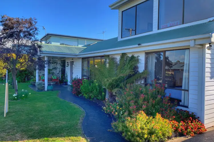 23 Esplanade, West Ulverstone TAS 7315