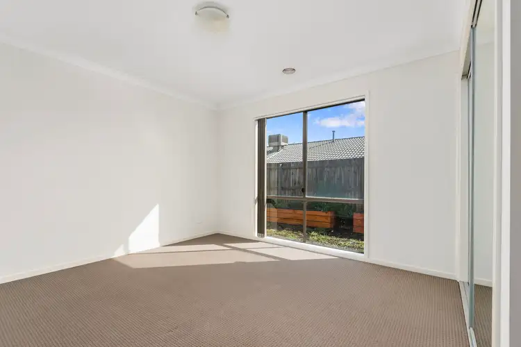 Fifth view of Homely house listing, 3 Lobelia Court, Darley VIC 3340