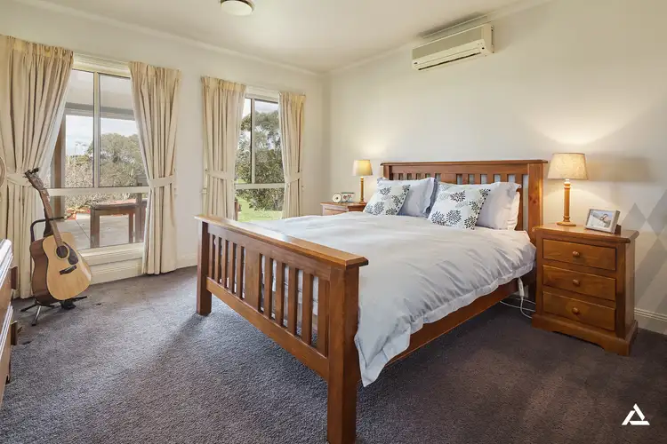 Sixth view of Homely house listing, 31 Camelot Court, Warragul VIC 3820