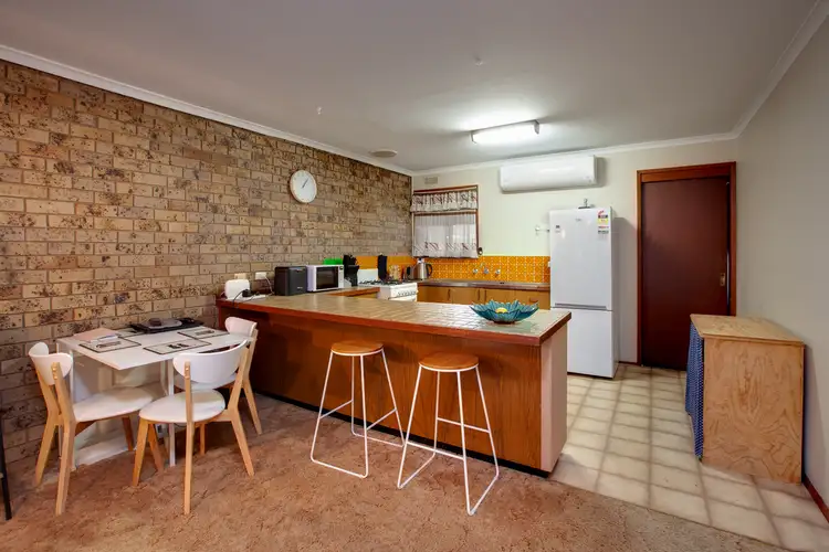Second view of Homely block of units listing, 1-3/86 Chapple Street, Wodonga VIC 3690