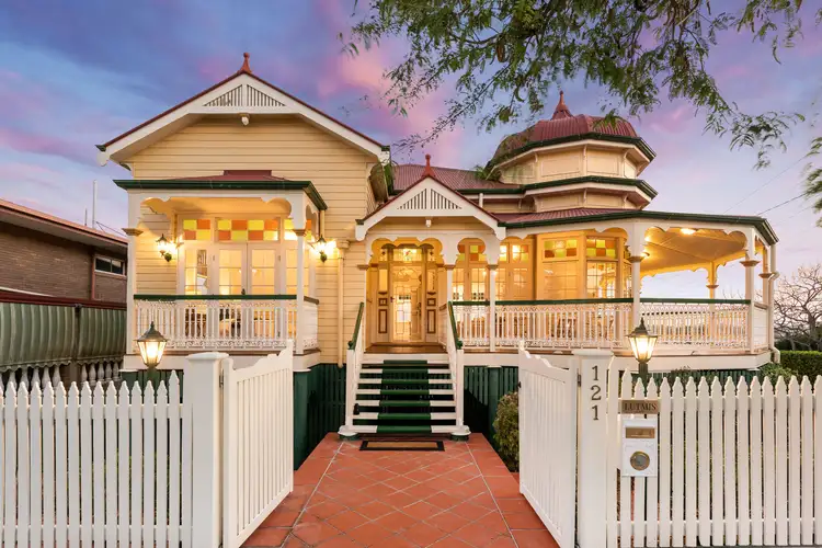 121 Dornoch Terrace, Highgate Hill QLD 4101