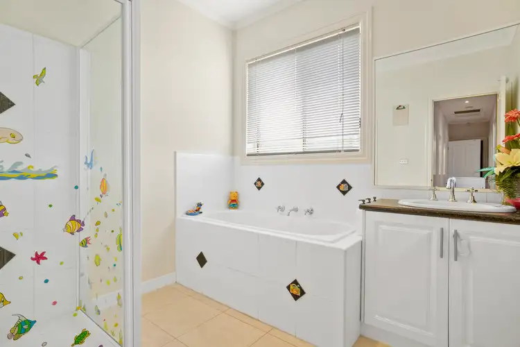 Fifth view of Homely house listing, 27 Grantleigh Drive, Darley VIC 3340