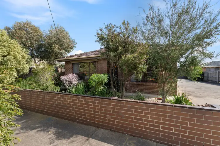1/98 Saltley Street, South Kingsville VIC 3015