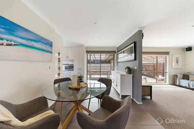 Fifth view of Homely house listing, 3 Marisa Court, Carrum Downs VIC 3201