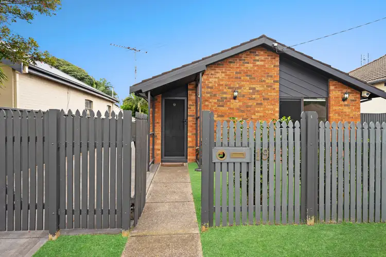 19 Ackeron Street, Mayfield NSW 2304