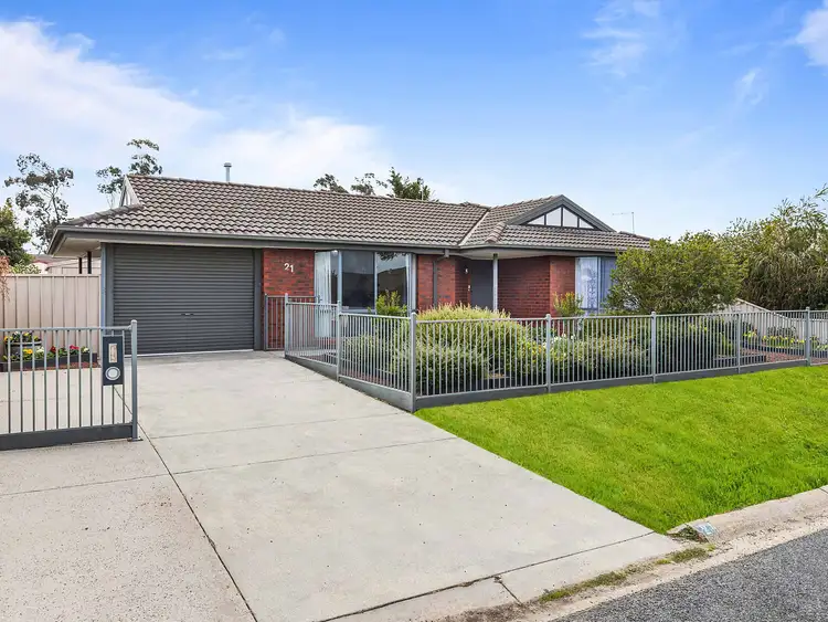 21 Parkside Road, Delacombe VIC 3356