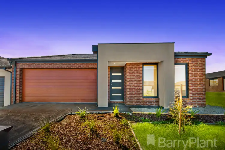7 Buttermint Crescent, Manor Lakes VIC 3024