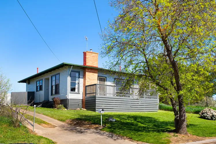 2 Freeman Street, Castlemaine VIC 3450