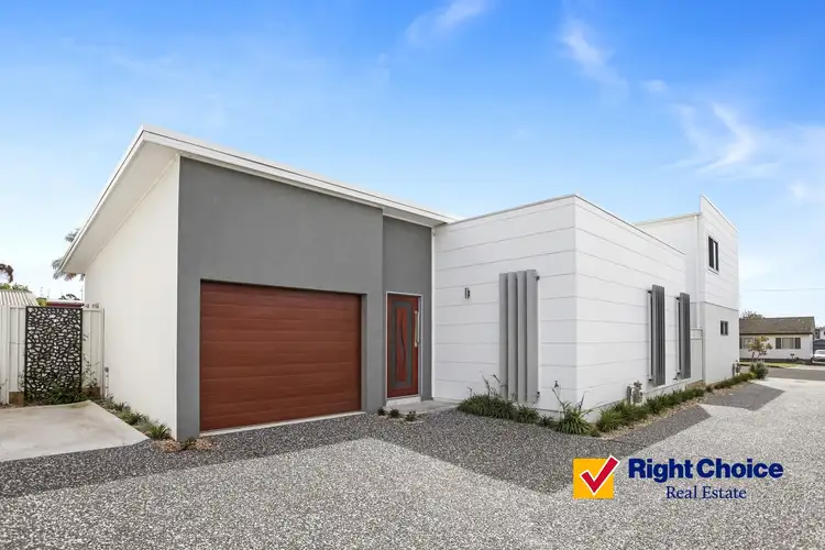 2/7 Griffiths Street, Oak Flats NSW 2529