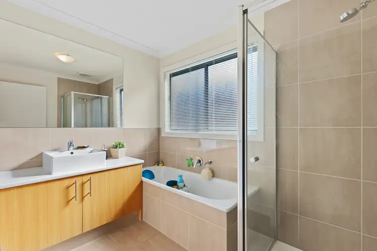 Sixth view of Homely house listing, 6A Sugarwood Court, Epsom VIC 3551