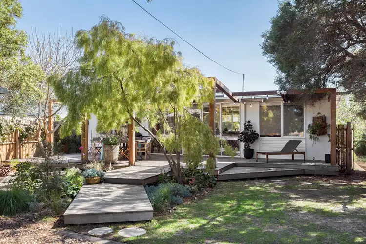 2 Buckley Court, Indented Head VIC 3223