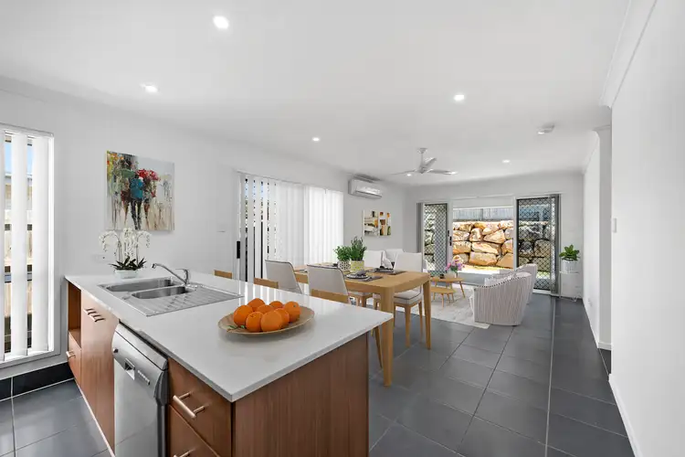 16 Yarrow Circuit, Griffin QLD 4503
