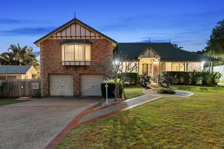 23 Angourie Place, Carindale QLD 4152