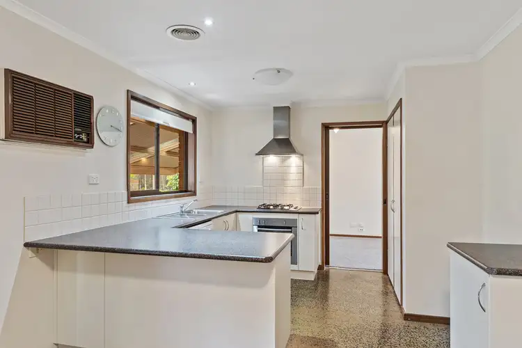 Fourth view of Homely house listing, 18 Plante Court, Strathdale VIC 3550