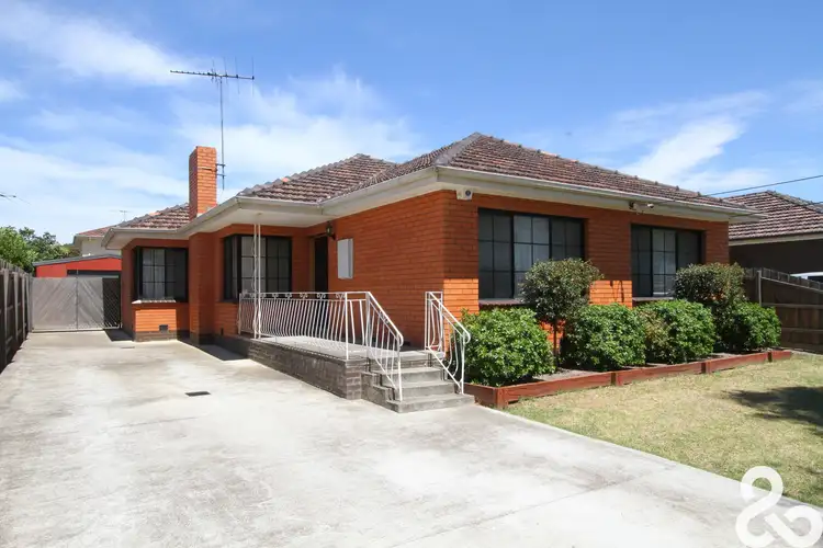237 Mahoneys Road, Reservoir VIC 3073