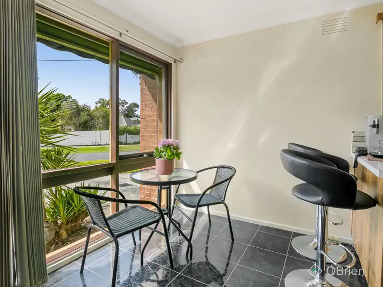 Fourth view of Homely unit listing, 1/8 Nursery Avenue, Frankston VIC 3199
