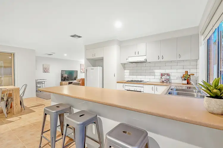 Sixth view of Homely house listing, 1 Bertrand Court, Craigieburn VIC 3064