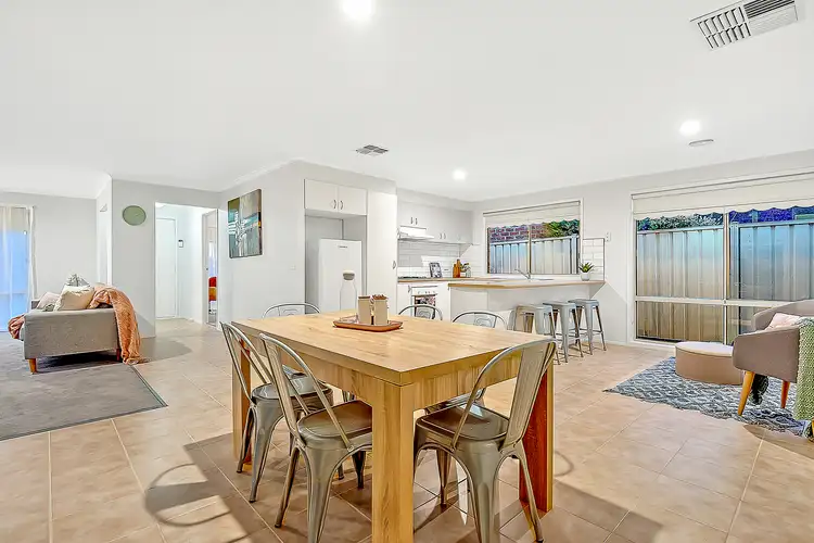 Seventh view of Homely house listing, 1 Bertrand Court, Craigieburn VIC 3064