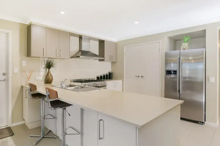 Fourth view of Homely house listing, 2 Lorna Court, White Hills VIC 3550