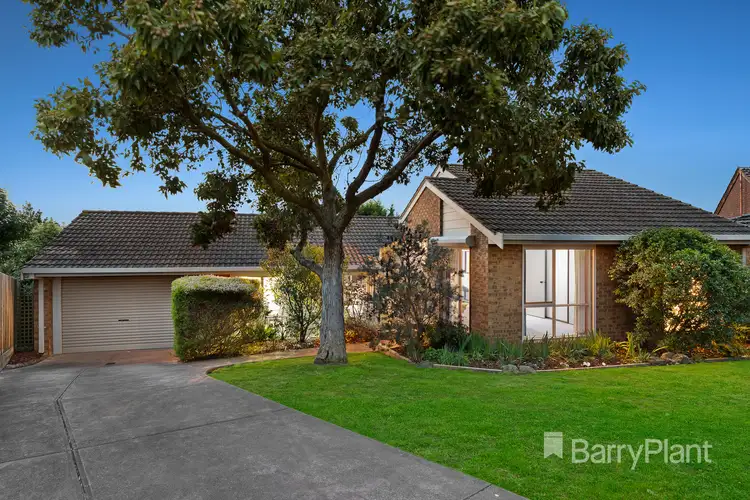 6 Wallara Close, Doncaster East VIC 3109