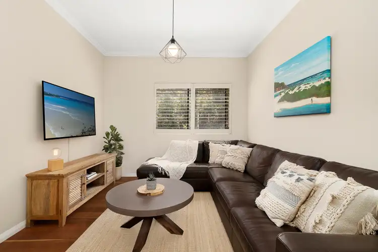 Third view of Homely apartment listing, 23/2-10 Hawkesbury Avenue, Dee Why NSW 2099