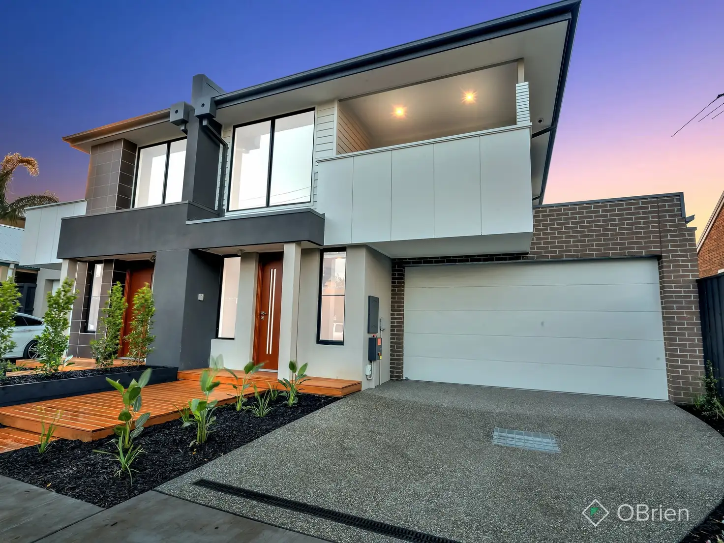 Main view of Homely townhouse listing, 1B Roseberry Avenue, Chelsea VIC 3196