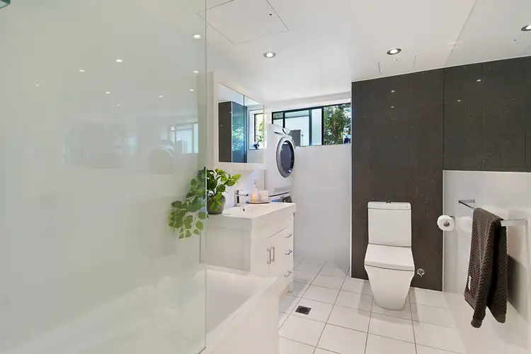 Fifth view of Homely unit listing, 2/7 Nyrang Avenue, Palm Beach QLD 4221