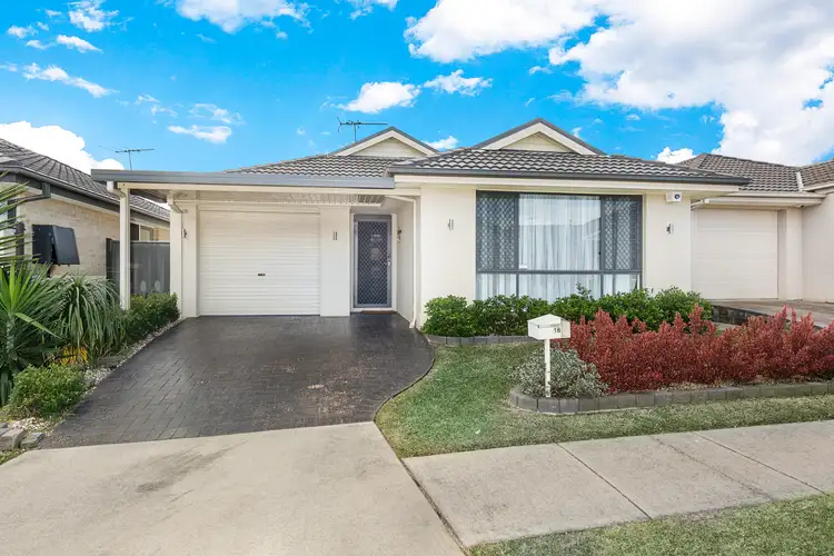 16 Maiden Street, Ropes Crossing NSW 2760