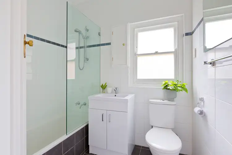 Sixth view of Homely apartment listing, 3/19 Bolingbroke Parade, Fairlight NSW 2094