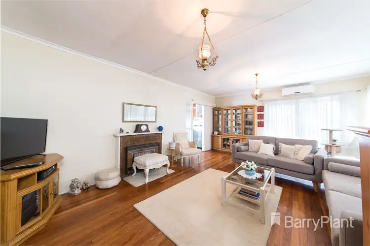 Third view of Homely house listing, 5 Towong Court, Dallas VIC 3047