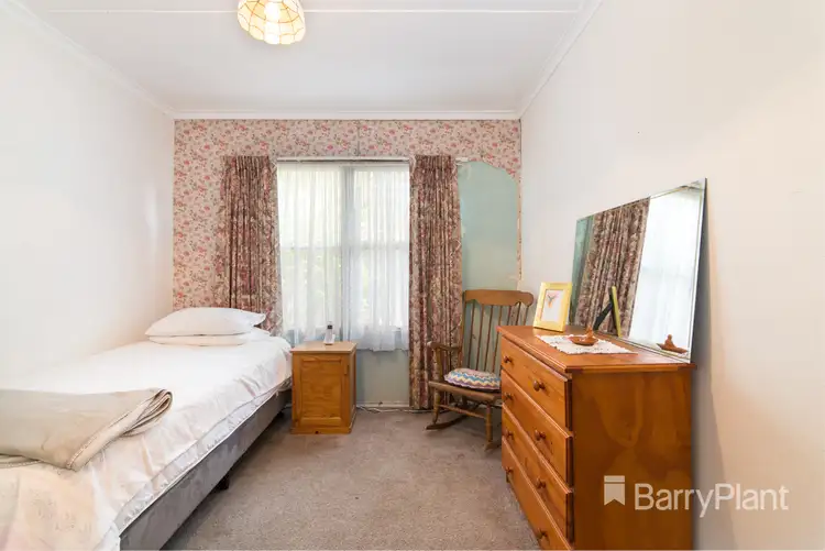 Seventh view of Homely house listing, 5 Towong Court, Dallas VIC 3047