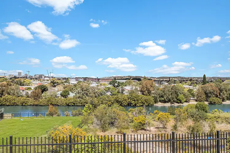 95 Henry Street, Tighes Hill NSW 2297