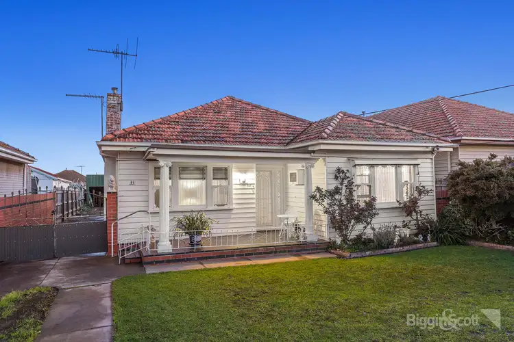 33 Cathcart Street, Maidstone VIC 3012