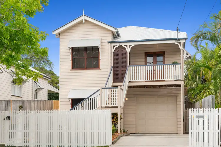 17 Deighton Road, Dutton Park QLD 4102