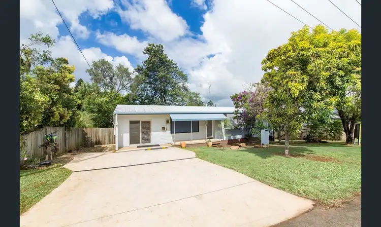 4 Amaroo Avenue, Nambour QLD 4560