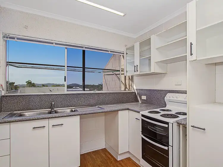 9/5 Rose Street, North Ward QLD 4810