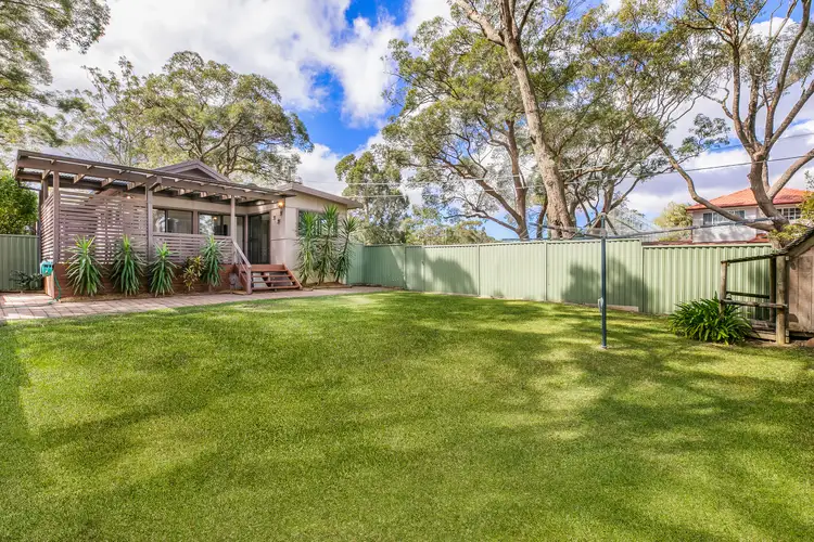 176 Acacia Road, Kirrawee NSW 2232